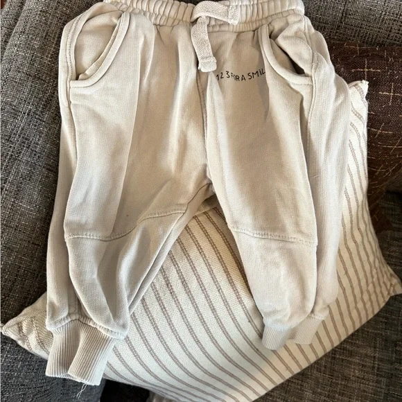 Zara Kids Beige Joggers 12/18M - Picture 1 of 3